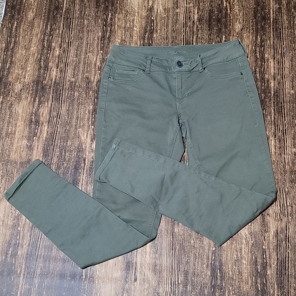 MAURICES olive green Skinny Jeans/Jeggings Size S-R
